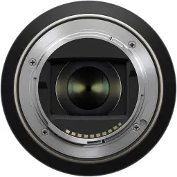 Tamron Lente 17-70mm f/2.8 Di III-A VC RXD para câmeras Sony E APS-C Mirrorless — imagem 3