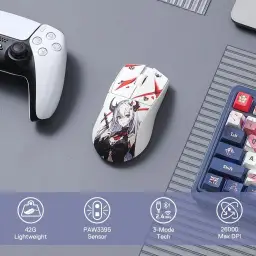 Mouse Gamer Redragon King Pro Eisa 1K Branco Personagem Anime PAW3395 26000 DPI — imagem 2